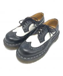 Dr.Martens（ドクターマーチン）の古着「ウィングチップシューズ」｜ブラック×ホワイト