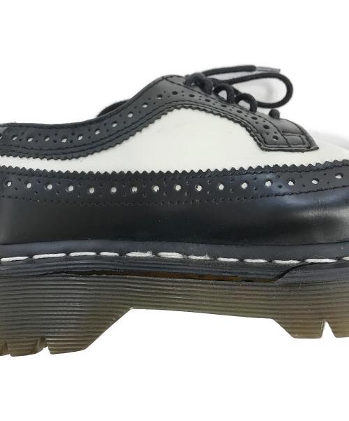 Dr.Martens（ドクターマーチン）Dr.Martens (ドクターマーチン) ウィングチップシューズ ブラック×ホワイト サイズ:UK3/US4(Men)/US5(Ladies)/EU36の古着・服飾アイテム