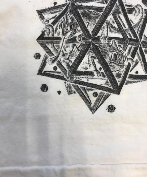 ESCHER（エッシャー）ESCHER (エッシャー) 90's  アートプリントTシャツ ホワイト サイズ:表記なしの古着・服飾アイテム