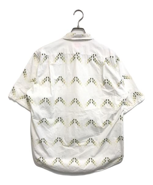 A BATHING APE（アベイシングエイプ）A BATHING APE (アベイシングエイプ) 半袖シャツ ホワイト サイズ:XLの古着・服飾アイテム