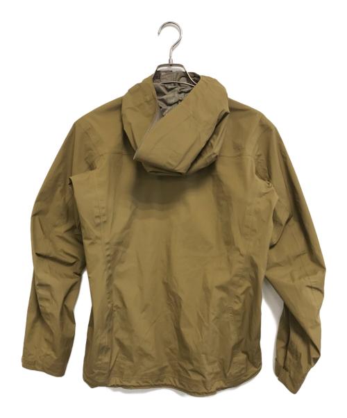 WILD THINGS（ワイルドシングス）WILD THINGS (ワイルドシングス) ACTICAL ALPINIST HARD SHELL JACKET SO 2.0 3LAYER ベージュ サイズ:XSの古着・服飾アイテム