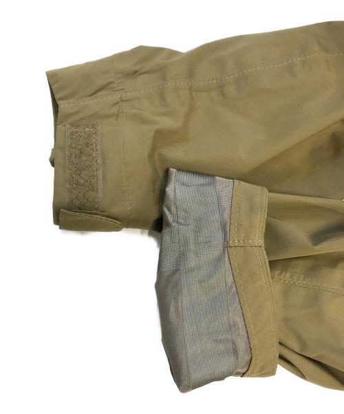 WILD THINGS（ワイルドシングス）WILD THINGS (ワイルドシングス) ACTICAL ALPINIST HARD SHELL JACKET SO 2.0 3LAYER ベージュ サイズ:XSの古着・服飾アイテム