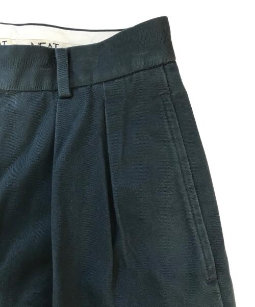 NEAT（ニート）NEAT (ニート) 2タックパンツ グリーン サイズ:44の古着・服飾アイテム