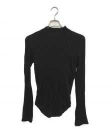 JULIUS（ユリウス）の古着「Seamed Skinny Top」｜ブラック