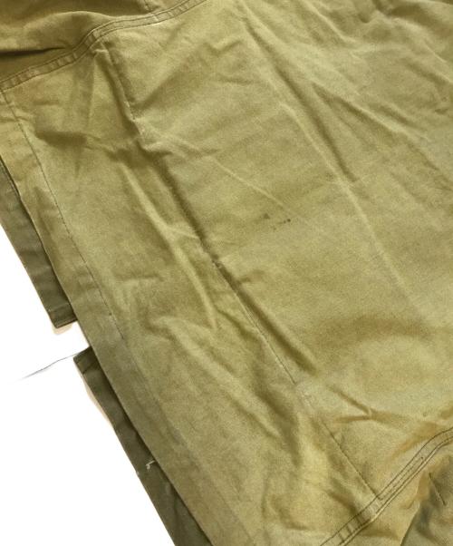 CMF OUTDOOR GARMENT（コンフィーアウトドアガーメント）CMF OUTDOOR GARMENT (コンフィーアウトドアガーメント) ダウンジャケット グリーン サイズ:MED.LARGEの古着・服飾アイテム