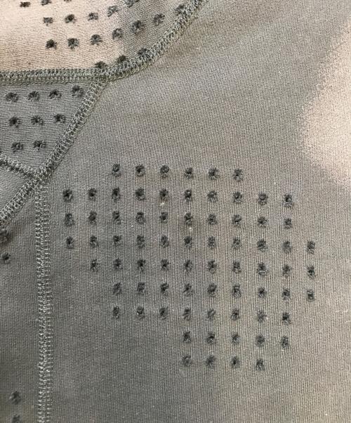 DINGYUN ZHANG（ディンユン・チャン）DINGYUN ZHANG (ディンユン・チャン) GRID CAMO PANELLED T-SHIRT ブラック サイズ:Sの古着・服飾アイテム