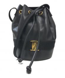 Salvatore Ferragamo（サルヴァトーレ フェラガモ）の古着「巾着ショルダーバッグ」