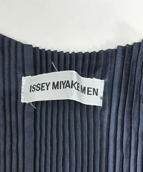 ISSEY MIYAKE MEN（イッセイミヤケメン）ISSEY MIYAKE MEN (イッセイミヤケメン) プリーツベスト ネイビー サイズ:Lの古着・服飾アイテム