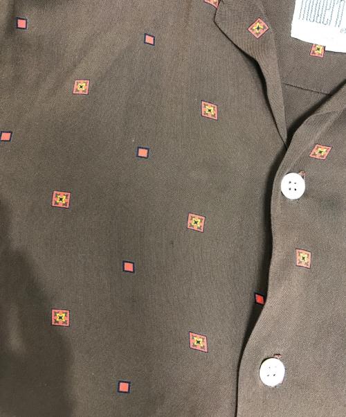 MODERN CLASSICS（モダン クラシックス）MODERN CLASSICS (モダン クラシックス) ヴィンテージレーヨンシャツ ブラウン サイズ:Sの古着・服飾アイテム