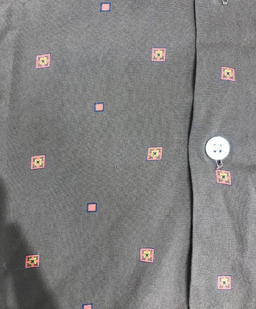 MODERN CLASSICS（モダン クラシックス）MODERN CLASSICS (モダン クラシックス) ヴィンテージレーヨンシャツ ブラウン サイズ:Sの古着・服飾アイテム