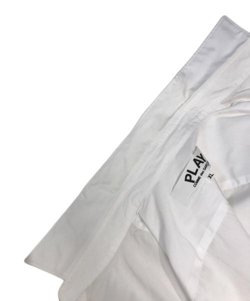 PLAY COMME des GARCONS（プレイコムデギャルソン）PLAY COMME des GARCONS (プレイコムデギャルソン) ハートロゴシャツ ホワイト サイズ:XLの古着・服飾アイテム