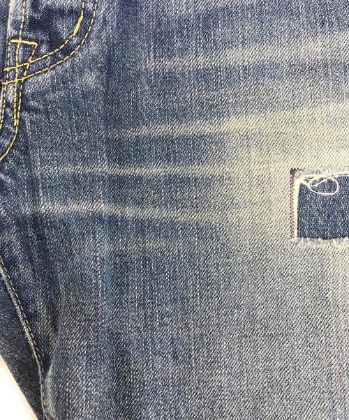 Hysteric Glamour（ヒステリックグラマー）Hysteric Glamour (ヒステリックグラマー) 小窓スタッズデニムパンツ インディゴ サイズ:34の古着・服飾アイテム