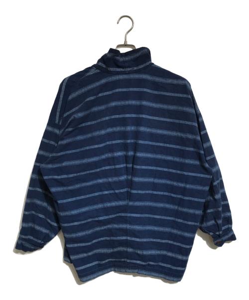 ISSEY MIYAKE（イッセイミヤケ）ISSEY MIYAKE (イッセイミヤケ) タートルネック変形カットソー ブルー サイズ:Sの古着・服飾アイテム