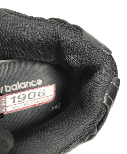 NEW BALANCE（ニューバランス）NEW BALANCE (ニューバランス) スニーカー ブラック サイズ:US8.5/EU42/CM26.5の古着・服飾アイテム