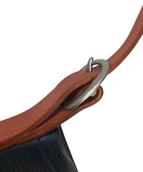 HENDER SCHEME（エンダースキーマ）HENDER SCHEME (エンダースキーマ) レザーショルダーバッグ ネイビー×ブラウン サイズ:表記なしの古着・服飾アイテム