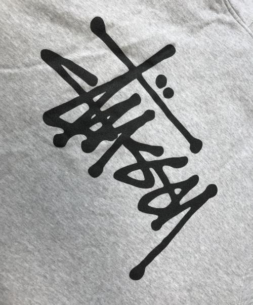 stussy（ステューシー）stussy (ステューシー) ロゴスウェットパーカー グレー サイズ:XLの古着・服飾アイテム