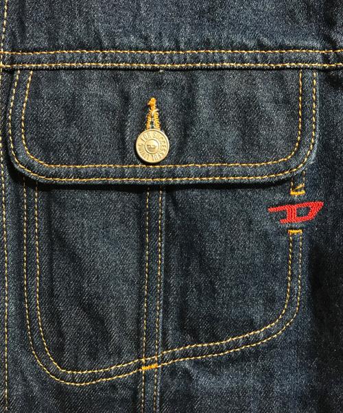 DIESEL（ディーゼル）DIESEL (ディーゼル) D-BARCY TRUCKER JACKET インディゴ サイズ:Mの古着・服飾アイテム