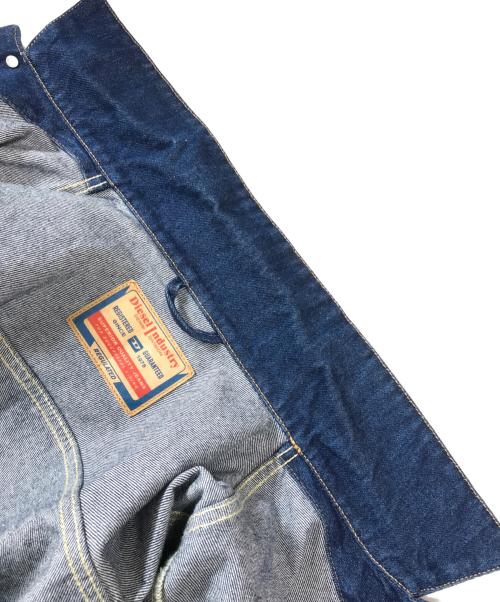 DIESEL（ディーゼル）DIESEL (ディーゼル) D-BARCY TRUCKER JACKET インディゴ サイズ:Mの古着・服飾アイテム