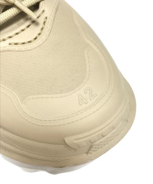 BALENCIAGA（バレンシアガ）BALENCIAGA (バレンシアガ) Triple S Mold Sneaker EVAスニーカー ベージュ サイズ:26の古着・服飾アイテム