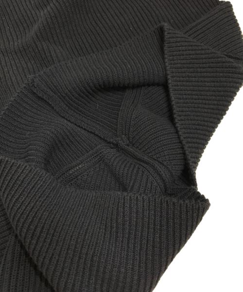 ISSEY MIYAKE（イッセイミヤケ）ISSEY MIYAKE (イッセイミヤケ) 変形ベスト ブラック サイズ:Mの古着・服飾アイテム