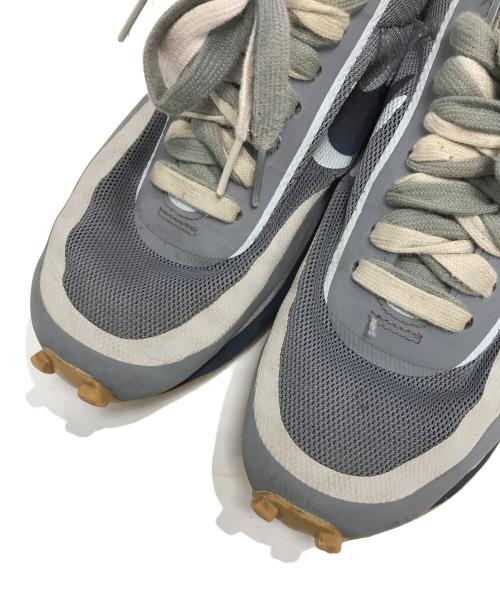 NIKE（ナイキ）NIKE (ナイキ) sacai (サカイ) スニーカー グレー×ネイビー サイズ:27㎝の古着・服飾アイテム