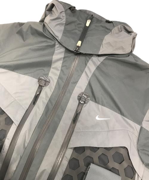 NIKE（ナイキ）NIKE (ナイキ) ISPA BUTTERFLY JACKET グレー サイズ:Lの古着・服飾アイテム