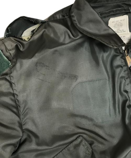 VINTAGE MILITARY（ヴィンテージ ミリタリー）VINTAGE MILITARY (ヴィンテージ ミリタリー) フライトジャケット カーキ サイズ:Lの古着・服飾アイテム