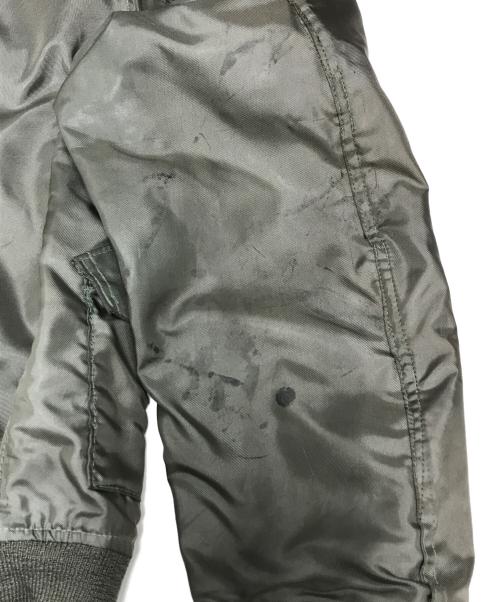VINTAGE MILITARY（ヴィンテージ ミリタリー）VINTAGE MILITARY (ヴィンテージ ミリタリー) フライトジャケット カーキ サイズ:Lの古着・服飾アイテム