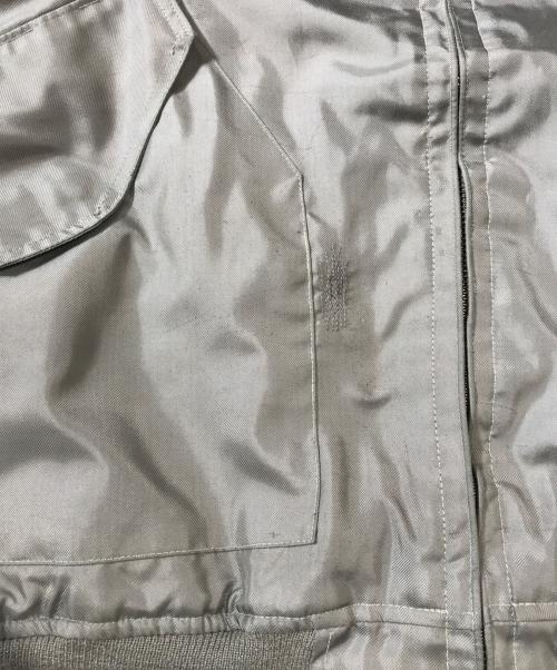 VINTAGE MILITARY（ヴィンテージ ミリタリー）VINTAGE MILITARY (ヴィンテージ ミリタリー) US ARMY CWU-36Pフライトジャケット カーキ サイズ:LARGEの古着・服飾アイテム