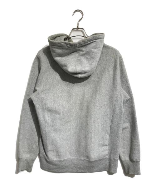 SUPREME（シュプリーム）SUPREME (シュプリーム) プルオーバーパーカー グレー サイズ:Mの古着・服飾アイテム