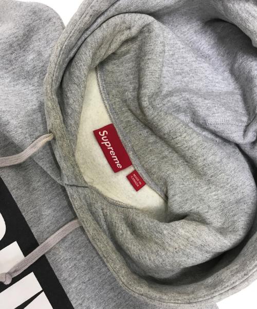 SUPREME（シュプリーム）SUPREME (シュプリーム) プルオーバーパーカー グレー サイズ:Mの古着・服飾アイテム