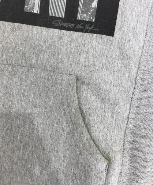 SUPREME（シュプリーム）SUPREME (シュプリーム) プルオーバーパーカー グレー サイズ:Mの古着・服飾アイテム