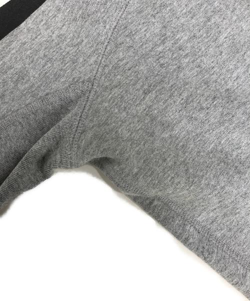 SUPREME（シュプリーム）SUPREME (シュプリーム) プルオーバーパーカー グレー サイズ:Mの古着・服飾アイテム
