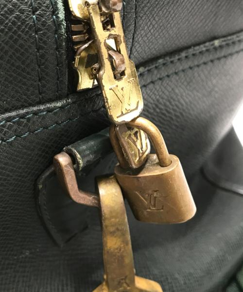 LOUIS VUITTON（ルイ ヴィトン）LOUIS VUITTON (ルイ ヴィトン) タイガ ケンダルPM グリーンの古着・服飾アイテム