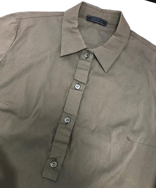 PRADA（プラダ）PRADA (プラダ) プルオーバーシャツ オリーブ サイズ:44の古着・服飾アイテム