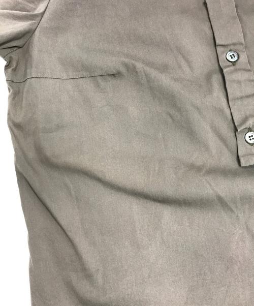 PRADA（プラダ）PRADA (プラダ) プルオーバーシャツ オリーブ サイズ:44の古着・服飾アイテム