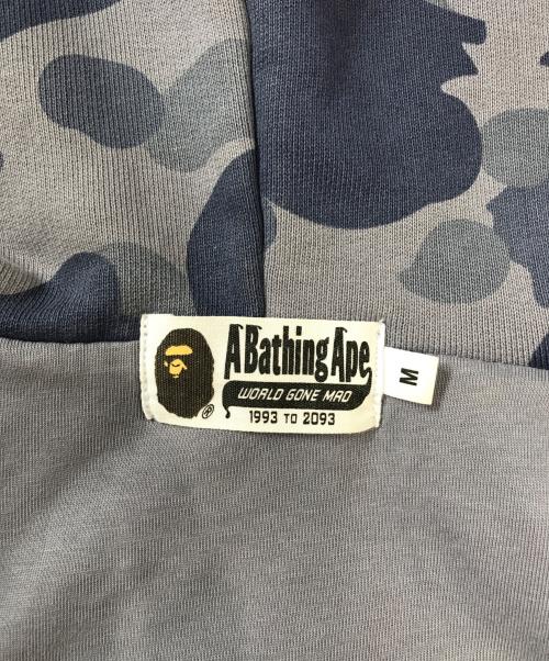 A BATHING APE（アベイシングエイプ）A BATHING APE (アベイシングエイプ) 1st Camo Heavy Wash Cropped Fit Zip Hoodie ブルー サイズ:Mの古着・服飾アイテム