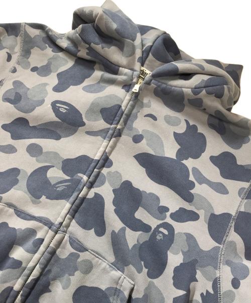 A BATHING APE（アベイシングエイプ）A BATHING APE (アベイシングエイプ) 1st Camo Heavy Wash Cropped Fit Zip Hoodie ブルー サイズ:Mの古着・服飾アイテム