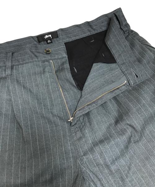 stussy（ステューシー）stussy (ステューシー) striped volume pleated trouser グレー サイズ:30の古着・服飾アイテム