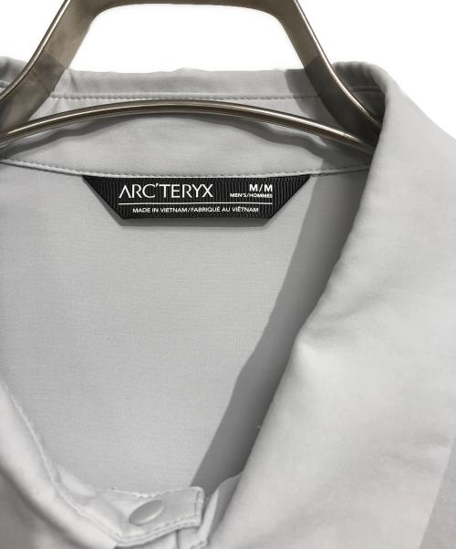 ARC'TERYX（アークテリクス）ARC'TERYX (アークテリクス) Skyline SS Shirt グレー サイズ:Mの古着・服飾アイテム