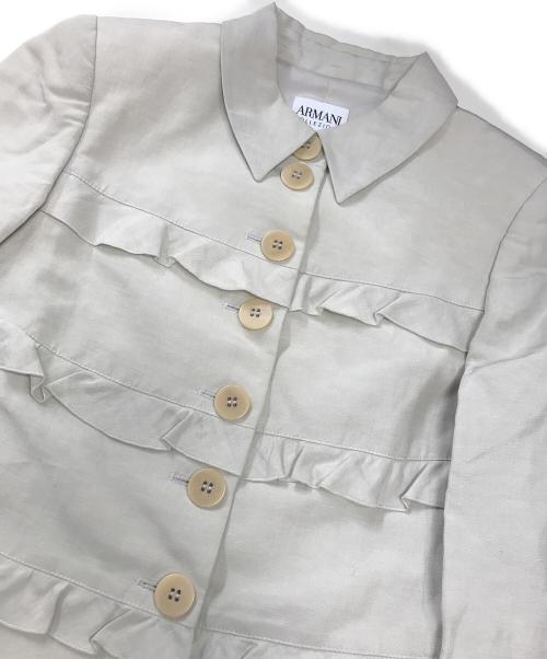 ARMANI COLLEZIONI（アルマーニ コレツィオーニ）ARMANI COLLEZIONI (アルマーニ コレツィオーニ) 00’s フリルジャケット アイボリー サイズ:38の古着・服飾アイテム