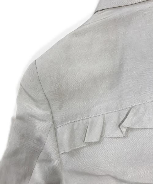 ARMANI COLLEZIONI（アルマーニ コレツィオーニ）ARMANI COLLEZIONI (アルマーニ コレツィオーニ) 00’s フリルジャケット アイボリー サイズ:38の古着・服飾アイテム