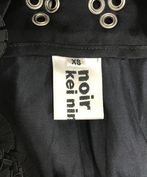 noir kei ninomiya（ノワール ケイ ニノミヤ）noir kei ninomiya (ノワール ケイ ニノミヤ) フラワーモチーフ装飾ノースリーブシャツ ブラック サイズ:XSの古着・服飾アイテム