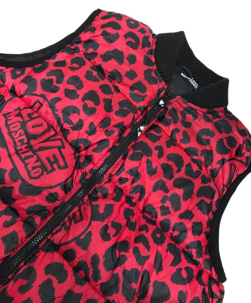 LOVE MOSCHINO（ラブモスキーノ）LOVE MOSCHINO (ラブモスキーノ) 総柄ベスト レッド サイズ:38の古着・服飾アイテム