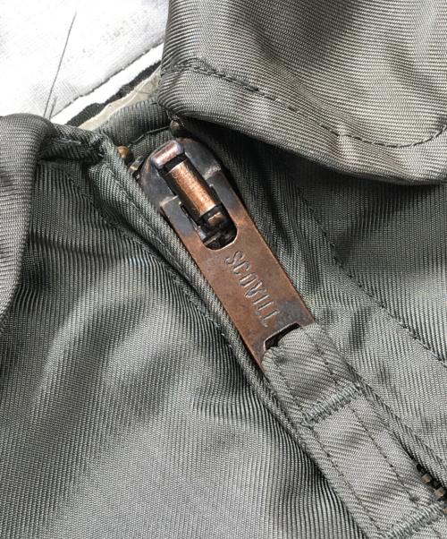 VINTAGE MILITARY（ヴィンテージ ミリタリー）VINTAGE MILITARY (ヴィンテージ ミリタリー) CWU-45/P フライトジャケット グリーン サイズ:表記なしの古着・服飾アイテム