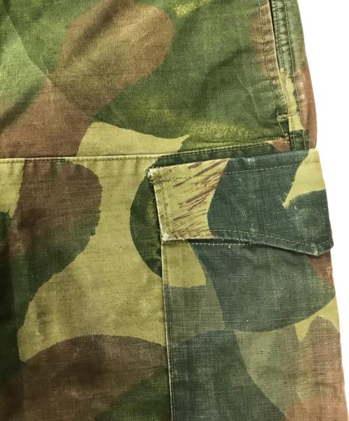 VINTAGE MILITARY（ヴィンテージ ミリタリー）VINTAGE MILITARY (ヴィンテージ ミリタリー) Belgian Army(ベルギー軍) 50’s ブラッシュストロークカモパンツ グリーン サイズ:5の古着・服飾アイテム