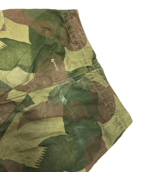 VINTAGE MILITARY（ヴィンテージ ミリタリー）VINTAGE MILITARY (ヴィンテージ ミリタリー) Belgian Army(ベルギー軍) 50’s ブラッシュストロークカモパンツ グリーン サイズ:5の古着・服飾アイテム