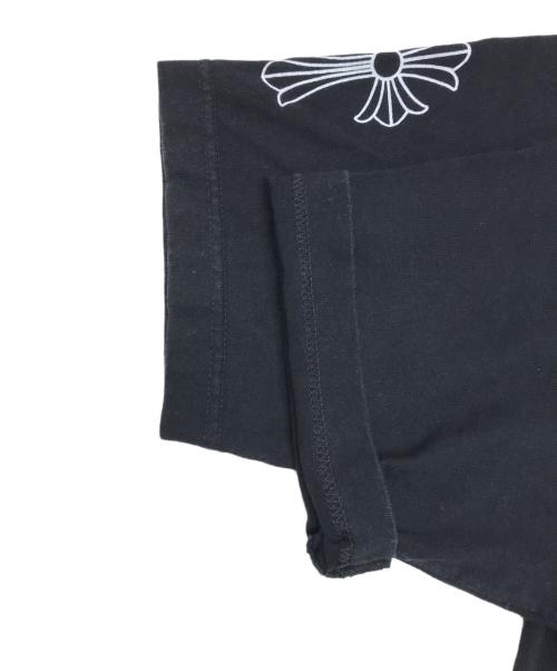 CHROME HEARTS（クロムハーツ）CHROME HEARTS (クロムハーツ) オールドスクロールラベルプリントクルーネック ブラック サイズ:MEDIUMの古着・服飾アイテム
