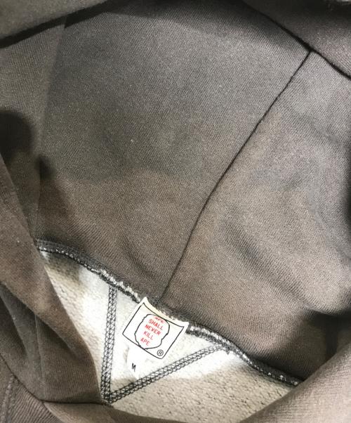 A BATHING APE（アベイシングエイプ）A BATHING APE (アベイシングエイプ) 前Vプリントパーカー カーキ サイズ:Mの古着・服飾アイテム