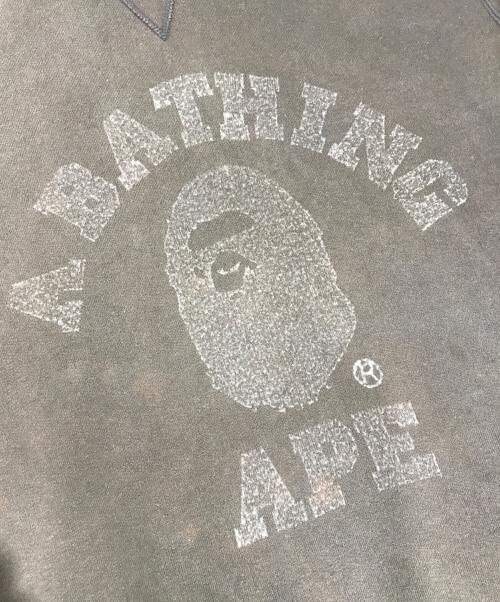 A BATHING APE（アベイシングエイプ）A BATHING APE (アベイシングエイプ) 前Vプリントパーカー カーキ サイズ:Mの古着・服飾アイテム